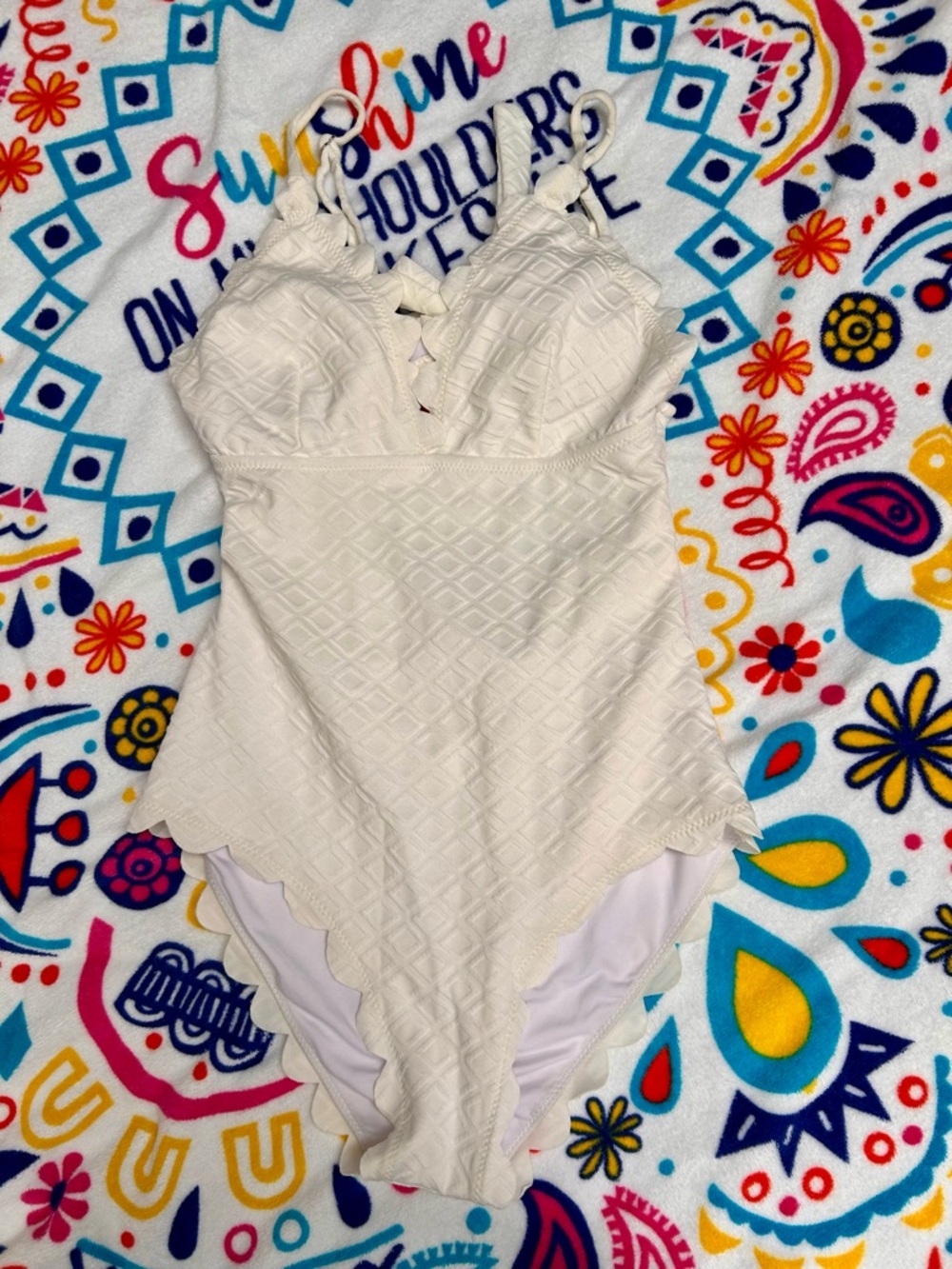 Cupshe white Textured Scallop One-Piece Swimsuit